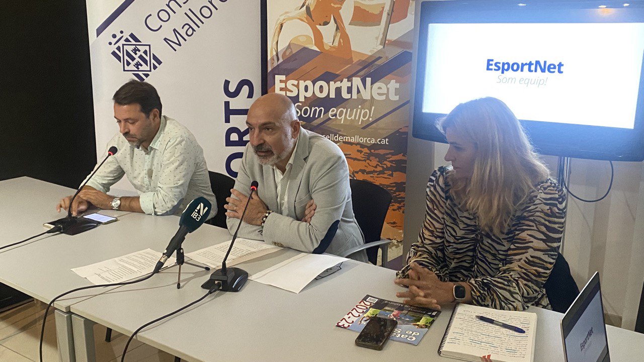 Presentació de la campanya 'EsportNet. Som equip!'.