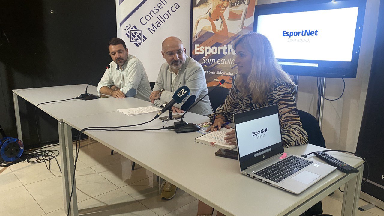 Presentación de la campaña 'EsportNet. Som equip!'.