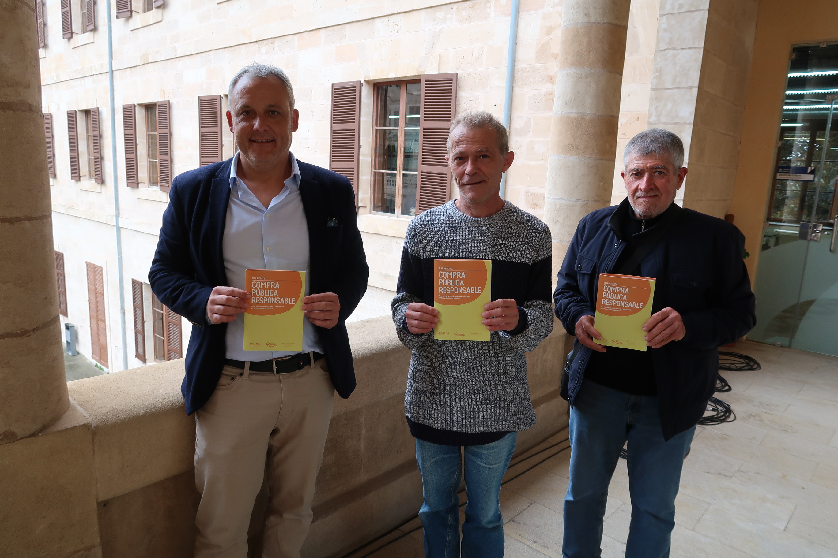 Presentació de la guia didàctica per impulsar la compra pública responsable a Mallorca.