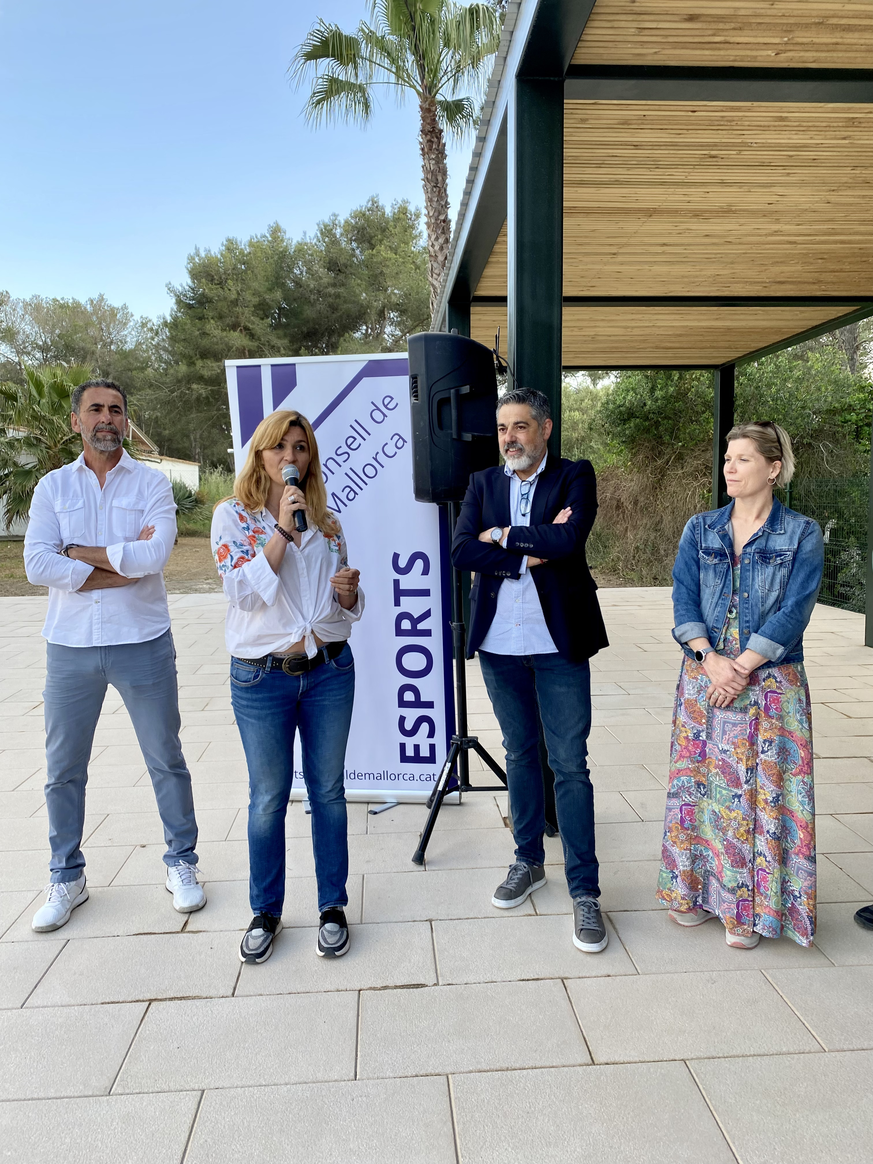 Presentación de la reforma integral de las instalaciones de la piscina municipal de Lloret de Vistalegre.