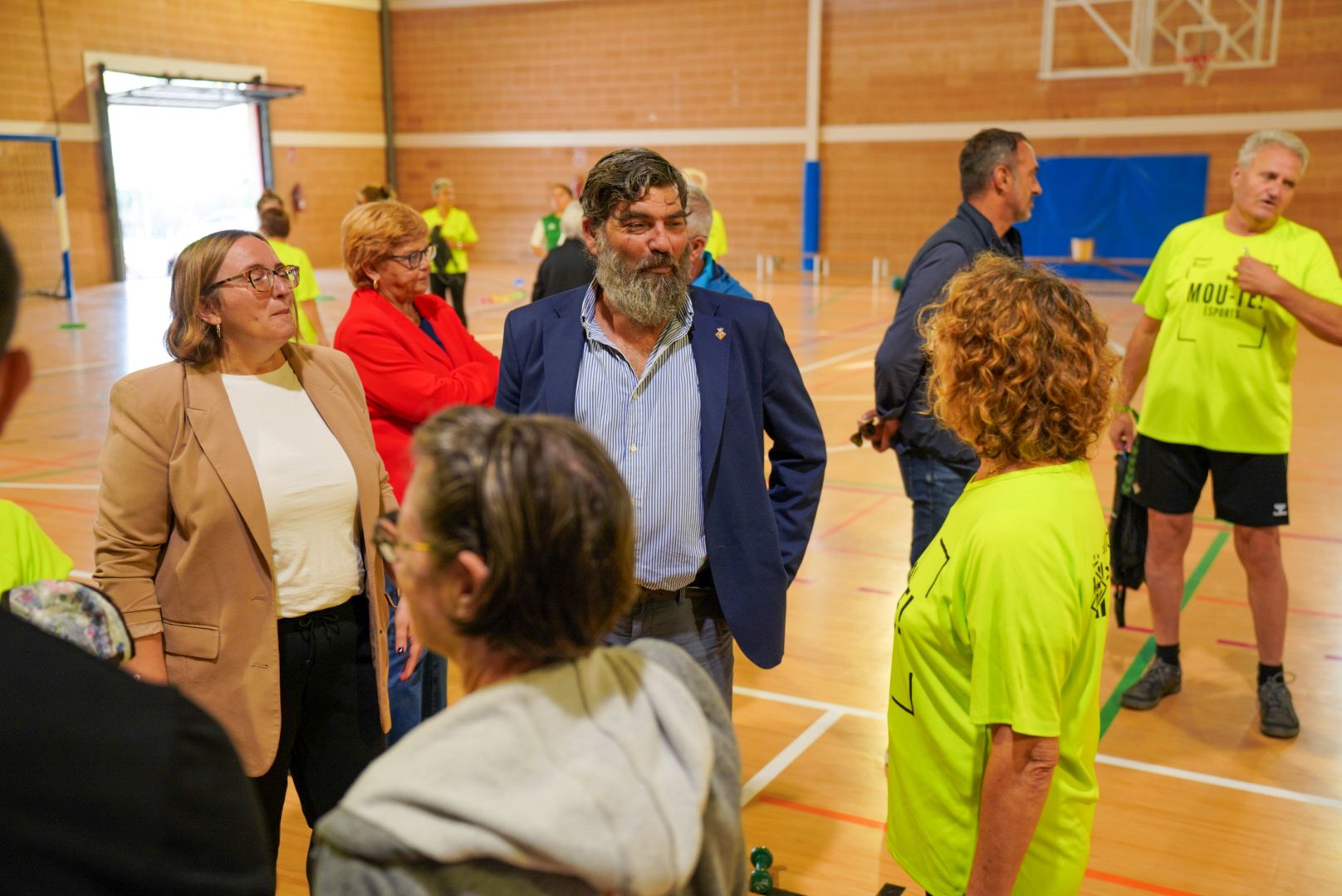 Inicio del programa de ejercicio regular para personas mayores «¡Muévete con salud!».