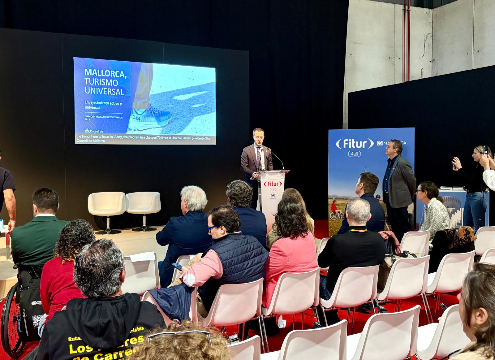 El presidente del Consell de Mallorca, Llorenç Galmés, en Fitur.