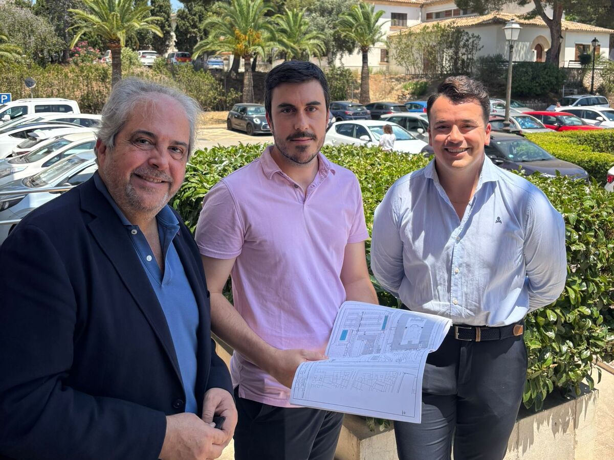 El conseller d'Hisenda i Funció Pública, Rafel Bosch, i el secretari tècnic d'Hisenda i Funció Pública, Toni Ferragut.