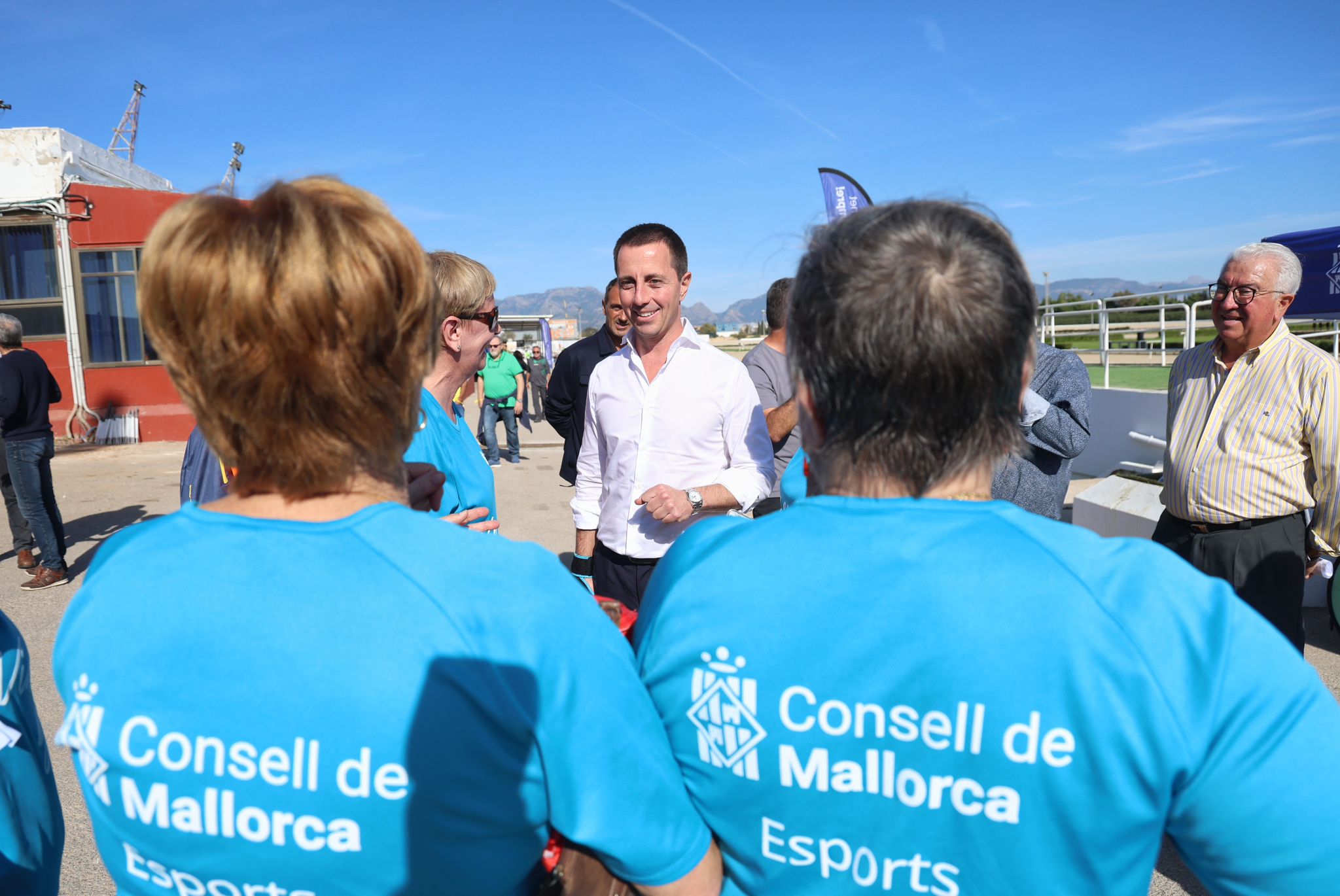 Jornada deportiva para gente mayor en el Hipódromo Son Pardo.