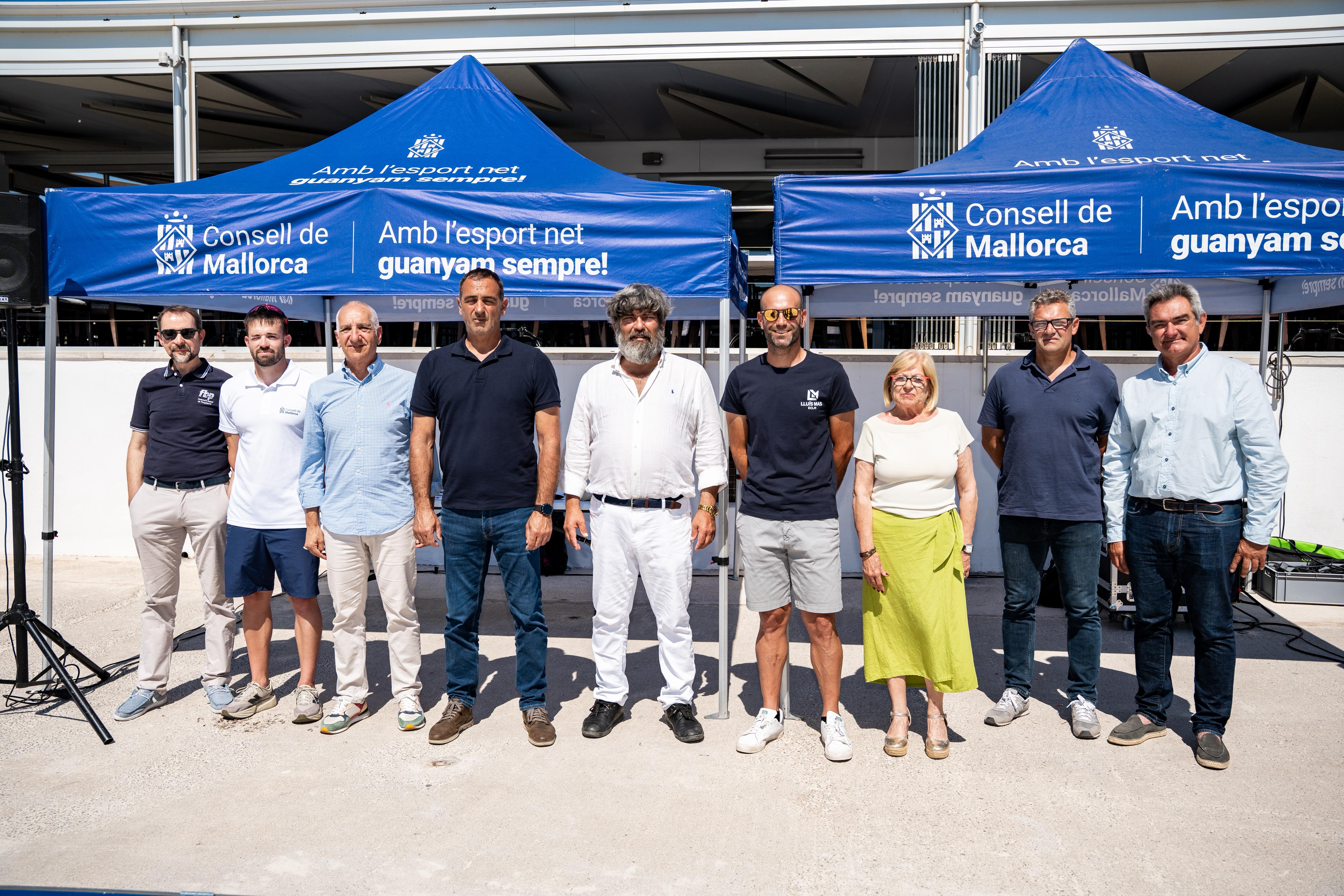 Presentació del I Circuit de Bicicletes Aquàtiques de Mallorca.