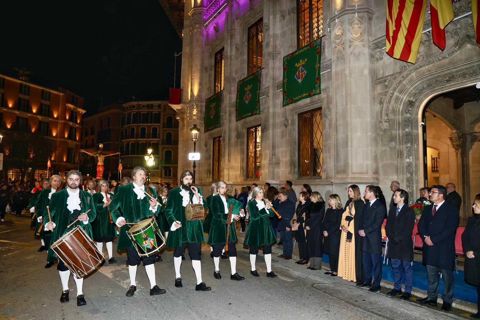 Imatges del Joc de Ministrils que participa per primera vegada en la processó de Palma amb la formació completa