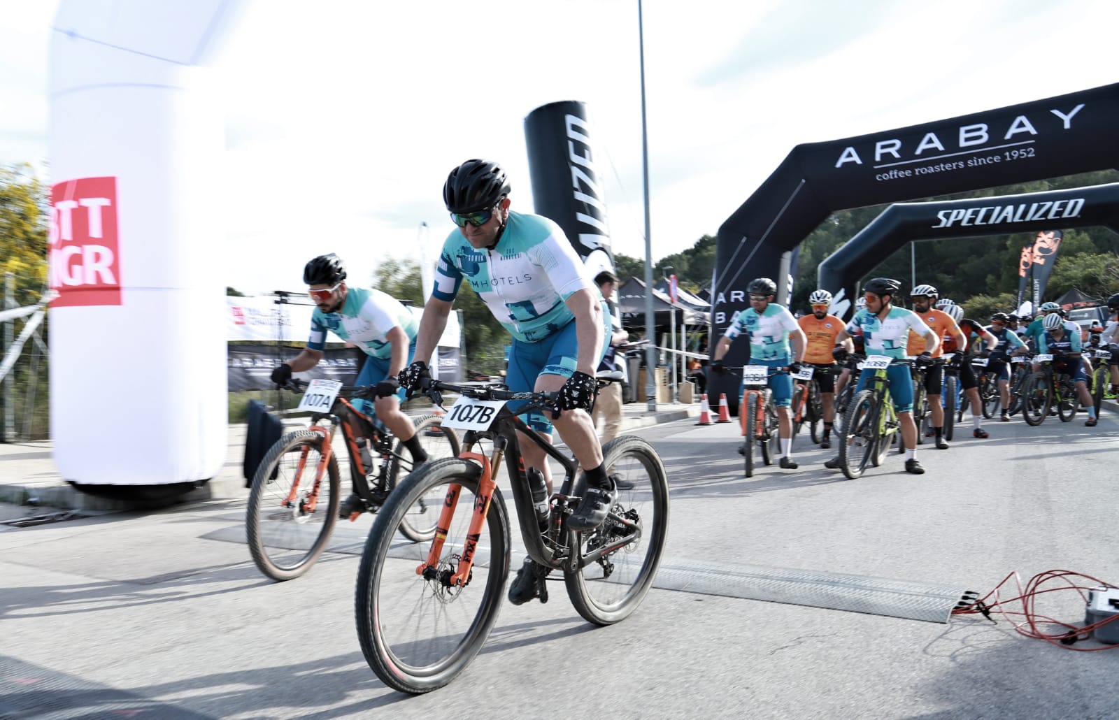 La presidenta Catalina Cladera da el pistoletazo de salida a la Mallorca Grand Race.