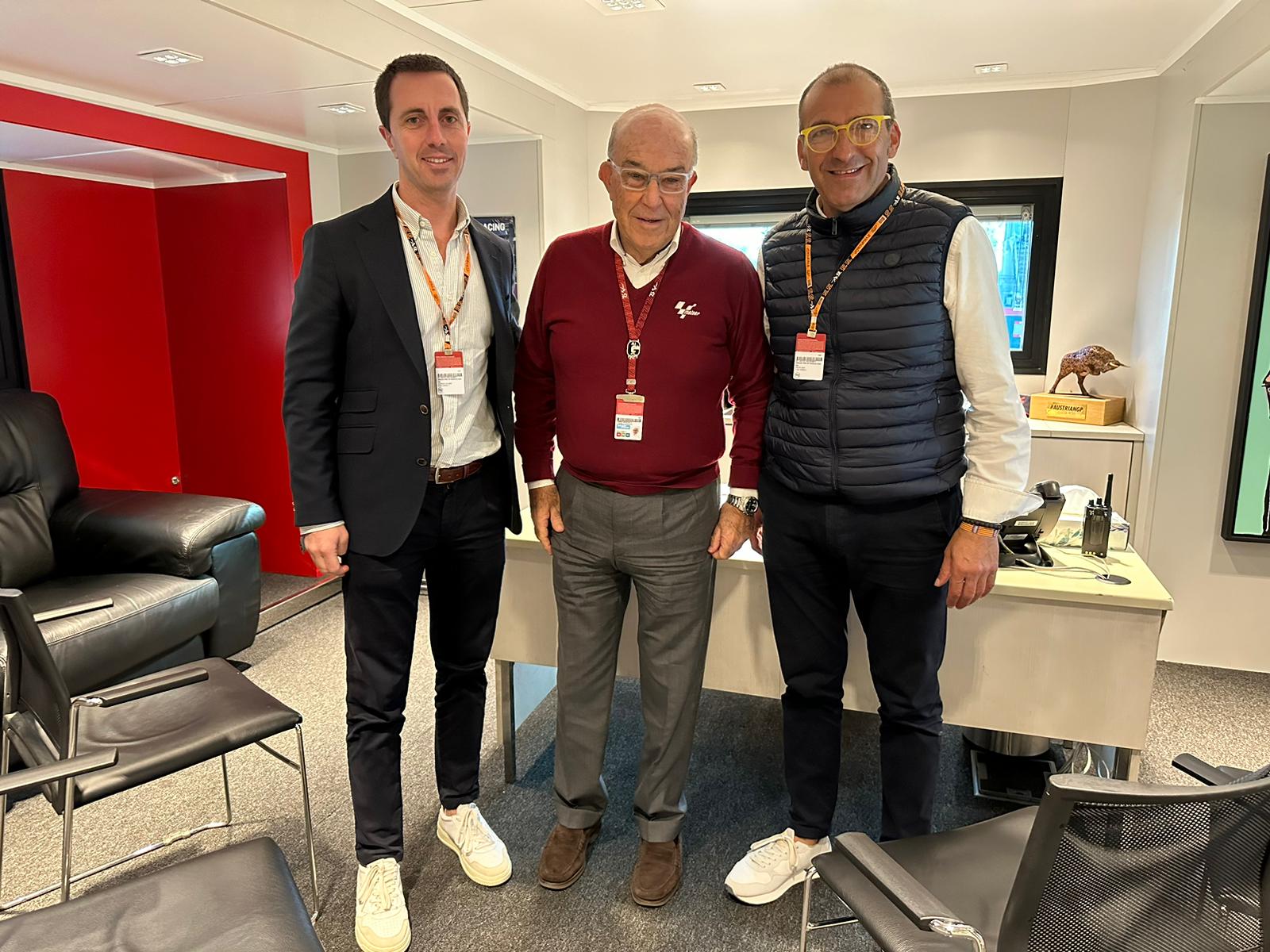 El president Galmés i el director insular s'han reunit amb el CEO de Dorna Sports, Carmelo Ezpeleta