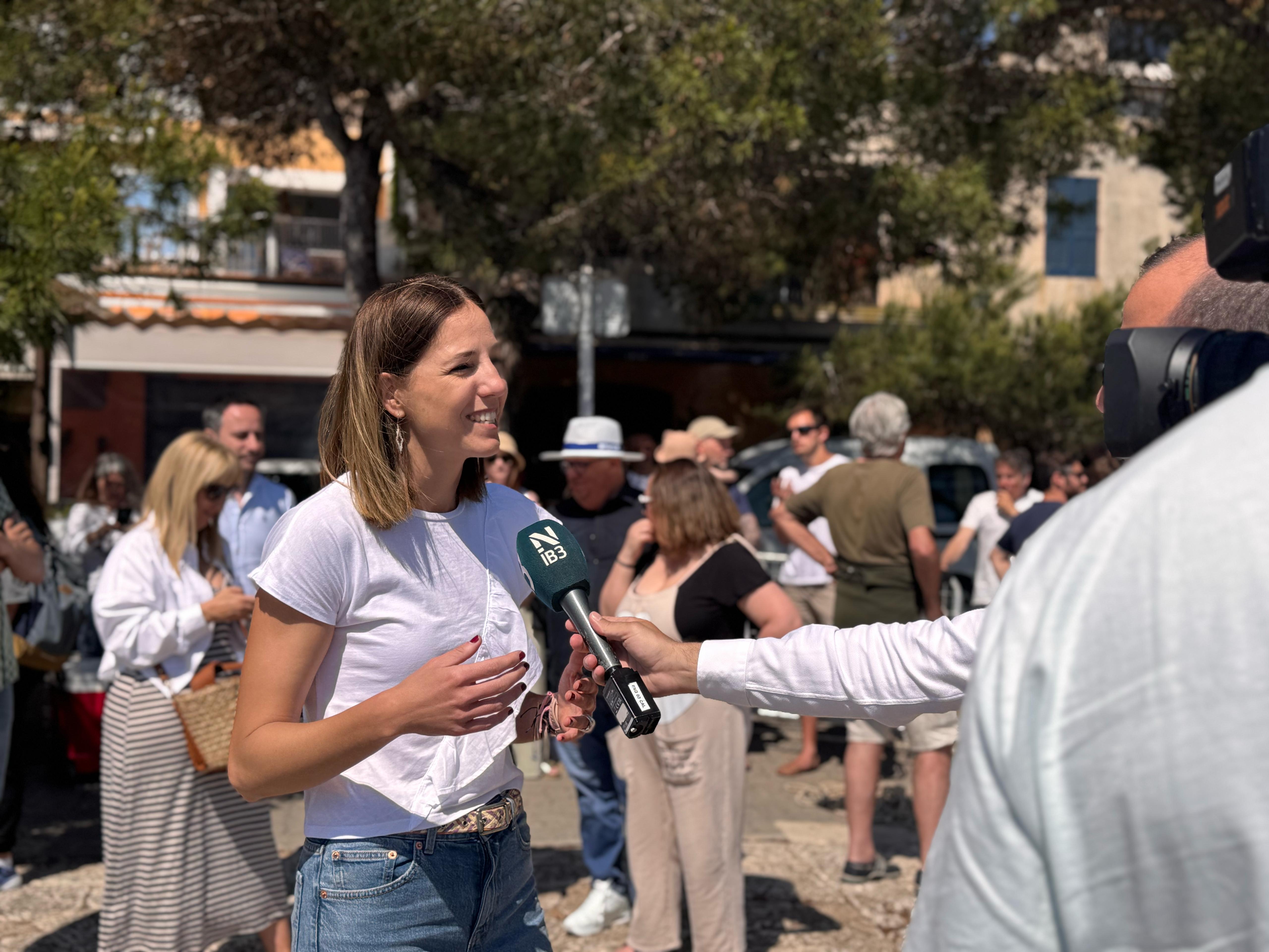 Imatge de la inauguració del I Festival d'Embarcacions Tradicionals de Portocolom a l'esplanada del moll de la Duana 