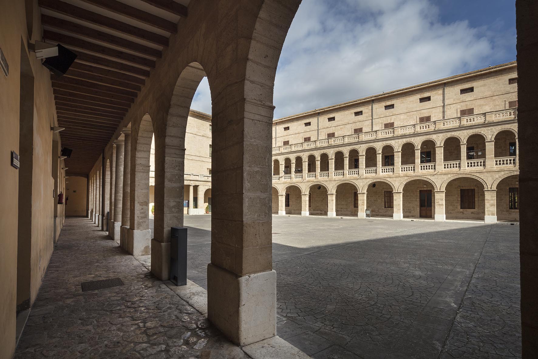 Arcadas del patio interior